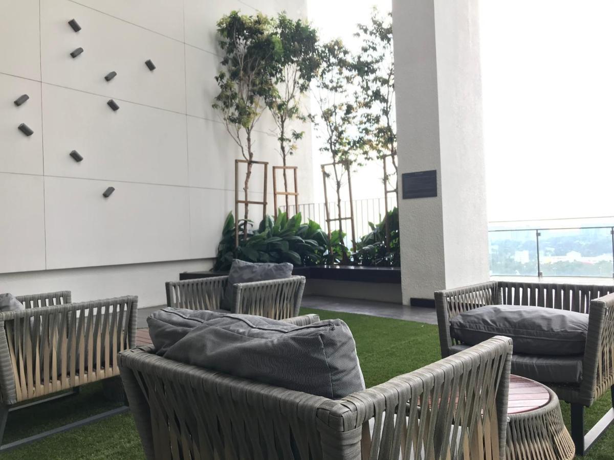Highpark Suites In Petaling Jaya, Kelana Jaya By Plush Kampong Baharu Sungai Way Exterior photo